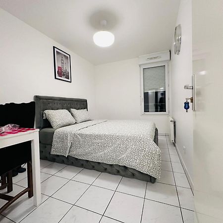Apartmán Sri-Indo Bobigny Paris Exteriér fotografie