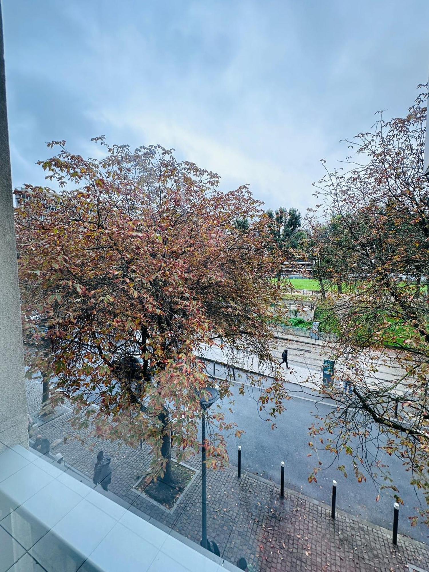 Apartmán Sri-Indo Bobigny Paris Exteriér fotografie