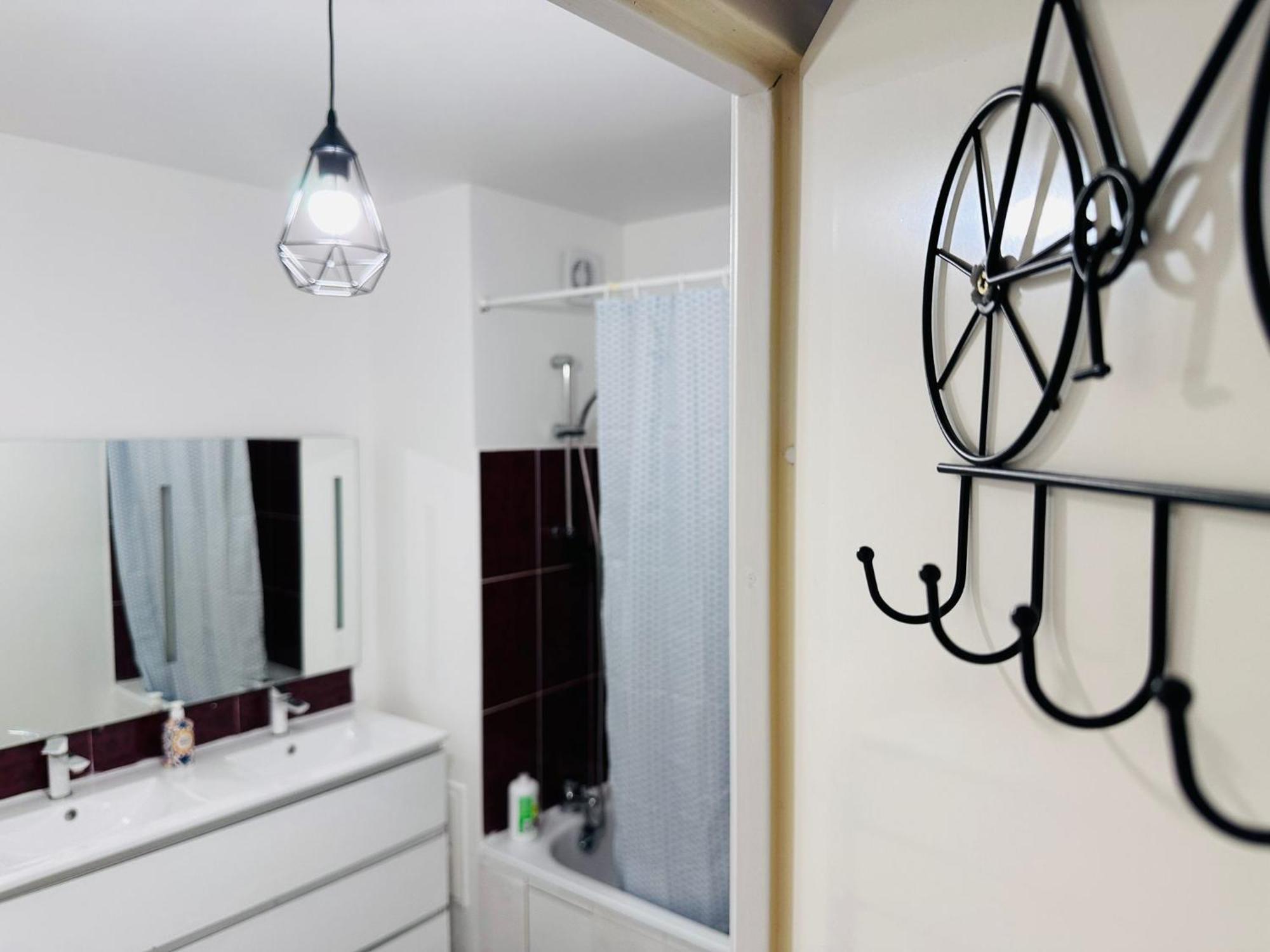 Apartmán Sri-Indo Bobigny Paris Exteriér fotografie